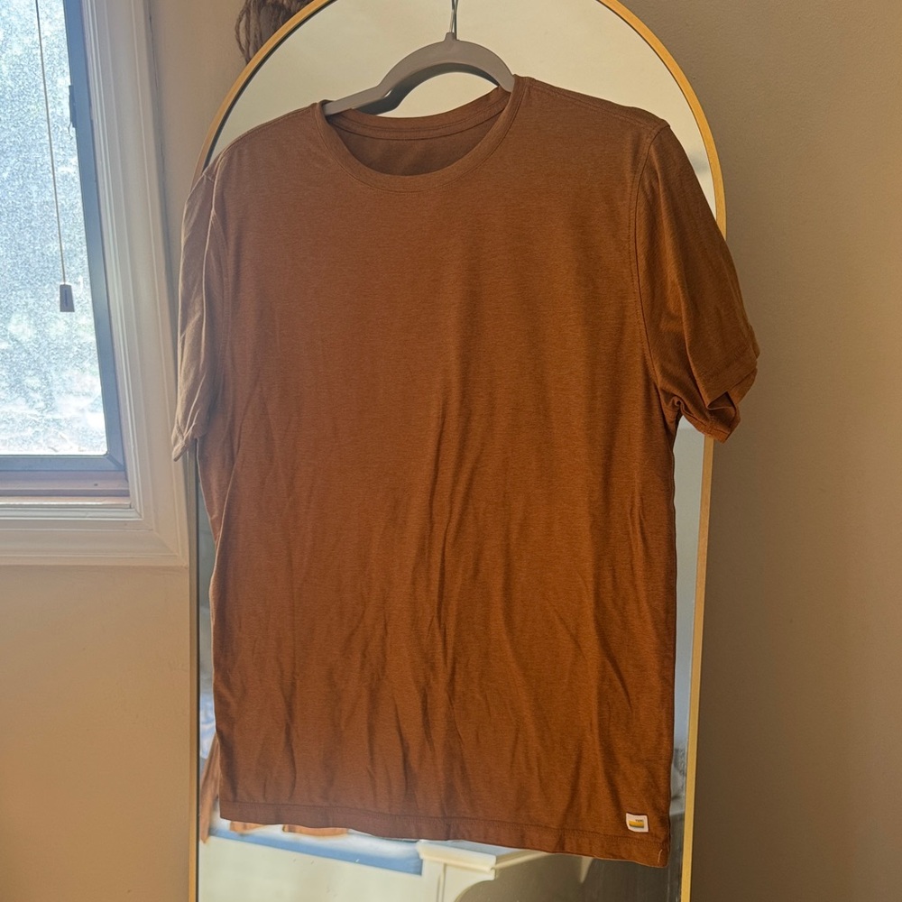 Vuori men’s Strato Tech Tee